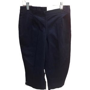 Croft & Barrow Capris Black